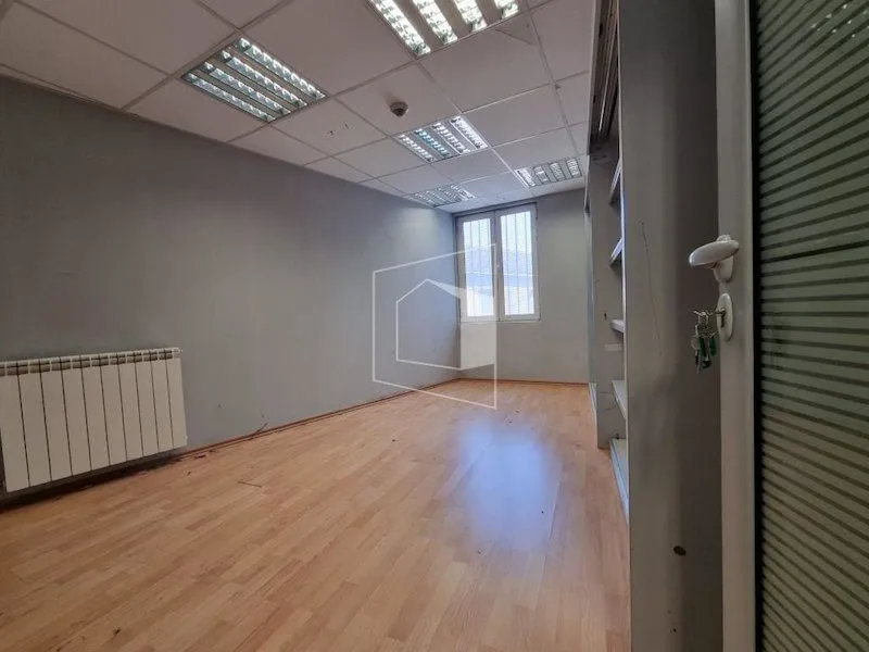 Rent, office space, 221m², Nikšić, Crna Gora
