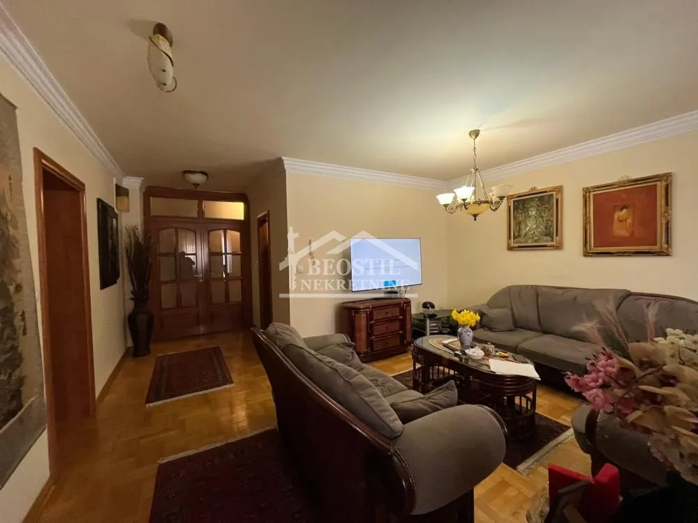 Sale, four bedroom apartment, 107m², Centar, Smederevo