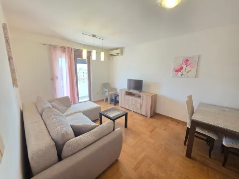 Rent, two bedroom apartment, 70m², Stari Aerodrom, Podgorica - image 15