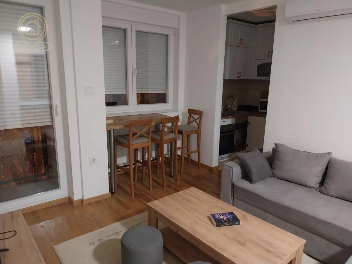 Rent, one bedroom apartment, 40m², Podbara, Novi Sad Sve Podlokacije