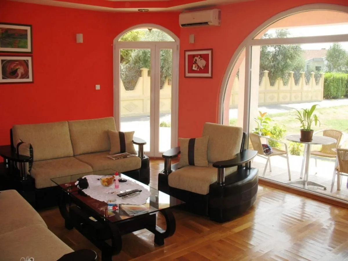 Prodaja, kuća, 180m², Donja Gorica, Podgorica