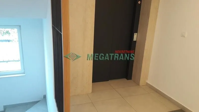 Prodaja, četvorosoban stan, 115m², Telep, Novi Sad Sve Podlokacije