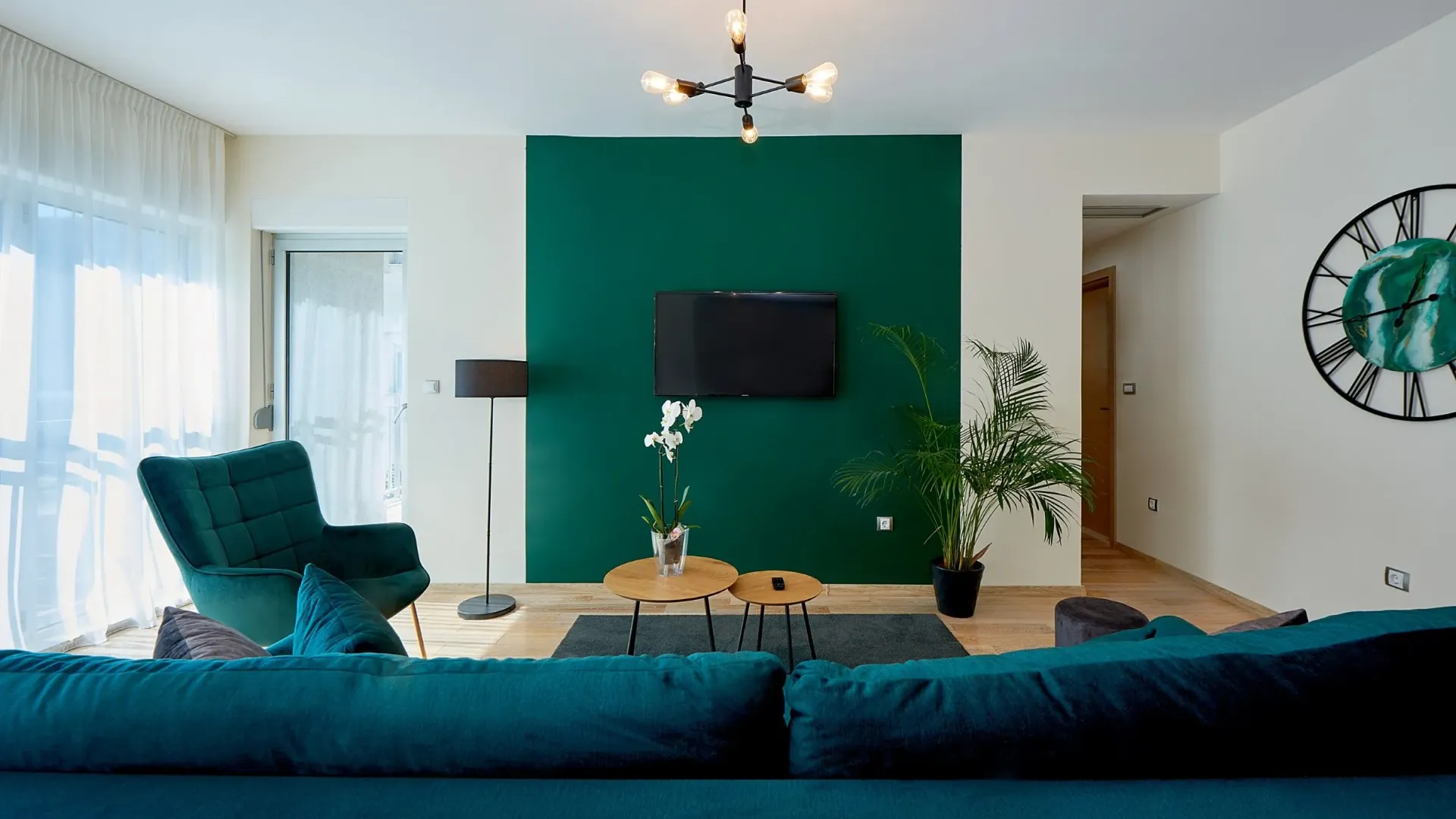 Sale, two bedroom apartment, 75m², Dobrota, Kotor