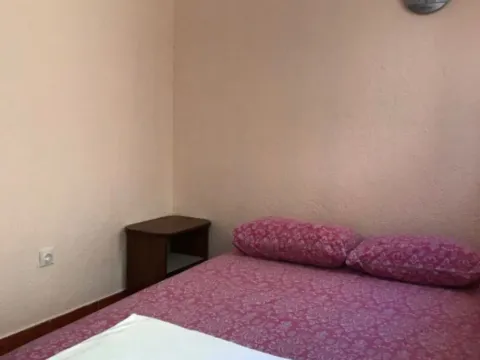 Izdavanje, dvosoban stan, 46m², Bečići, Budva - image 9