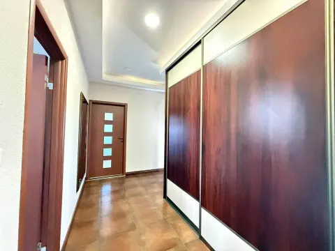 Izdavanje, ugostiteljski objekat, 110m², Golubovci, Podgorica - image 6