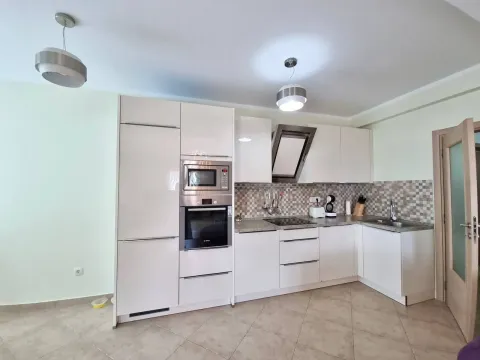 Sale, two bedroom apartment, 94m², Bečići, Budva - image 5