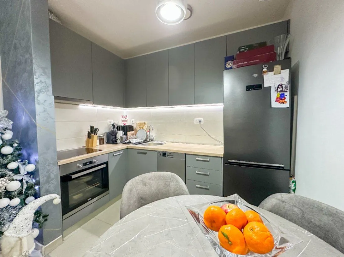 Prodaja, jednosoban stan, 52m², Tološi, Podgorica
