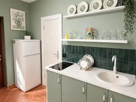 Sale, one bedroom apartment, 30m², Petrovac, Budva - image 4