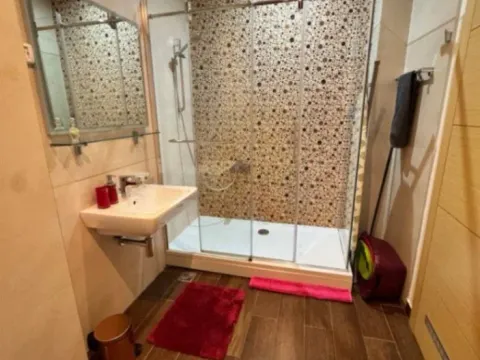 Sale, two bedroom apartment, 78m², Bulevar, Budva - image 3