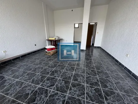 Sale, office space, 885m², Ćuprija, Srbija - image 18