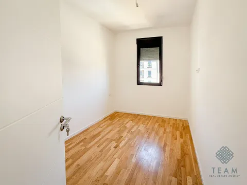 Rent, two bedroom apartment, 64m², Tološi, Podgorica - image 5