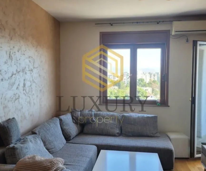 Izdavanje, jednosoban stan, 38m², Pobrežje, Podgorica