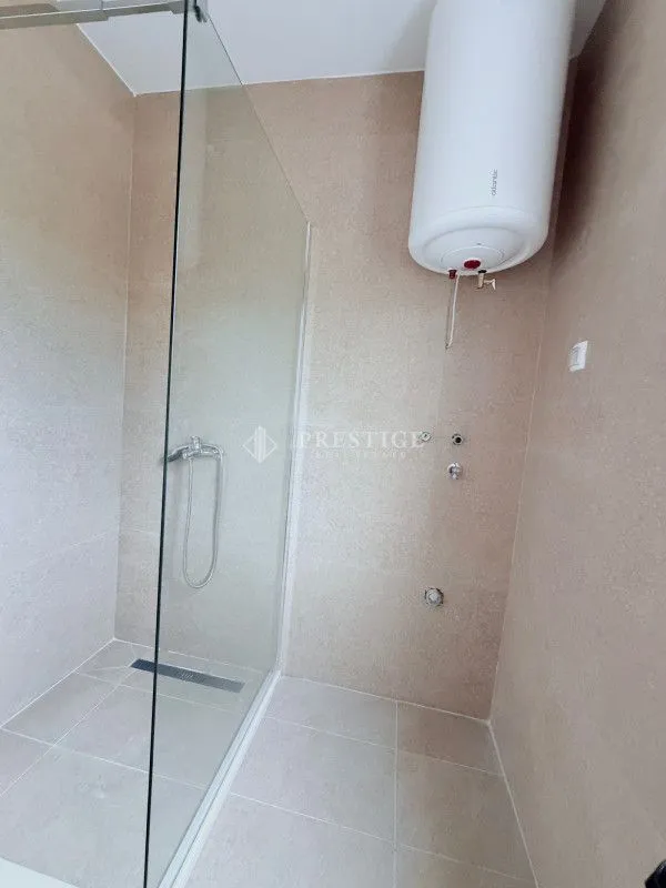Prodaja, dvosoban stan, 64m², Tološi, Podgorica