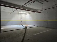 Izdavanje, poslovni prostor, 208m², Stari Aerodrom, Podgorica - image 5