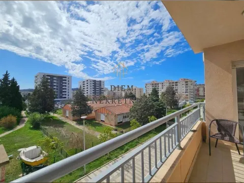 Rent, two bedroom apartment, 74m², Centar, Bar - image 9