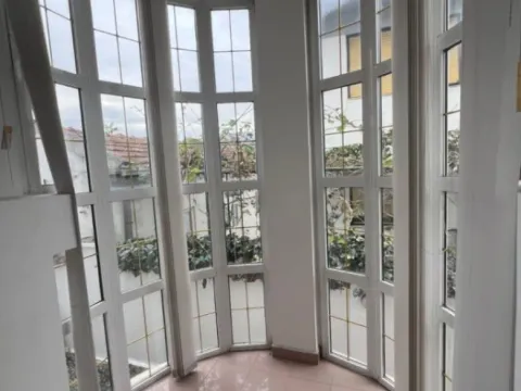 Izdavanje, kuća, 350m², Zlatica, Podgorica - image 4