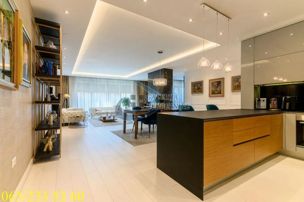 Sale, two bedroom apartment, 131m², Savski Venac, Beograd