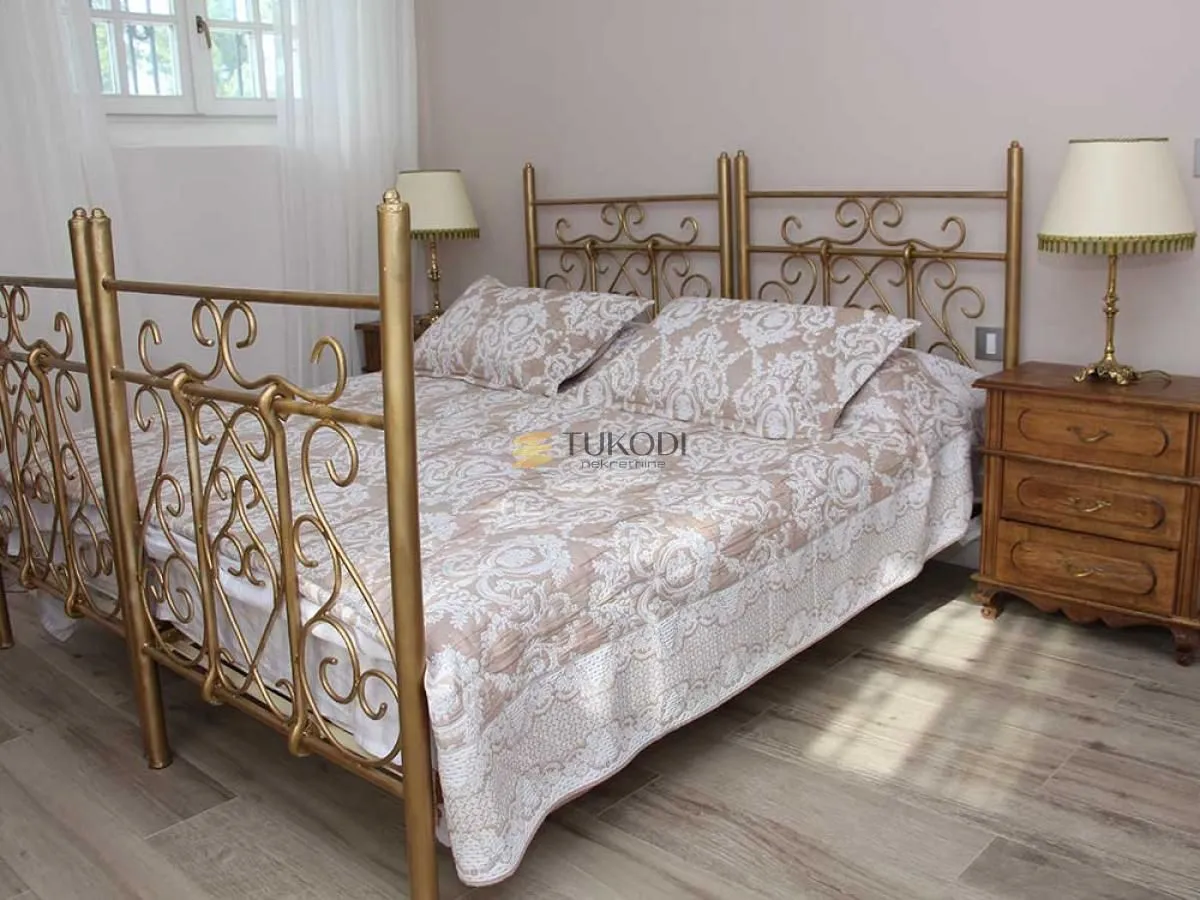 Prodaja, kuća, 1500m², Padej, Čoka