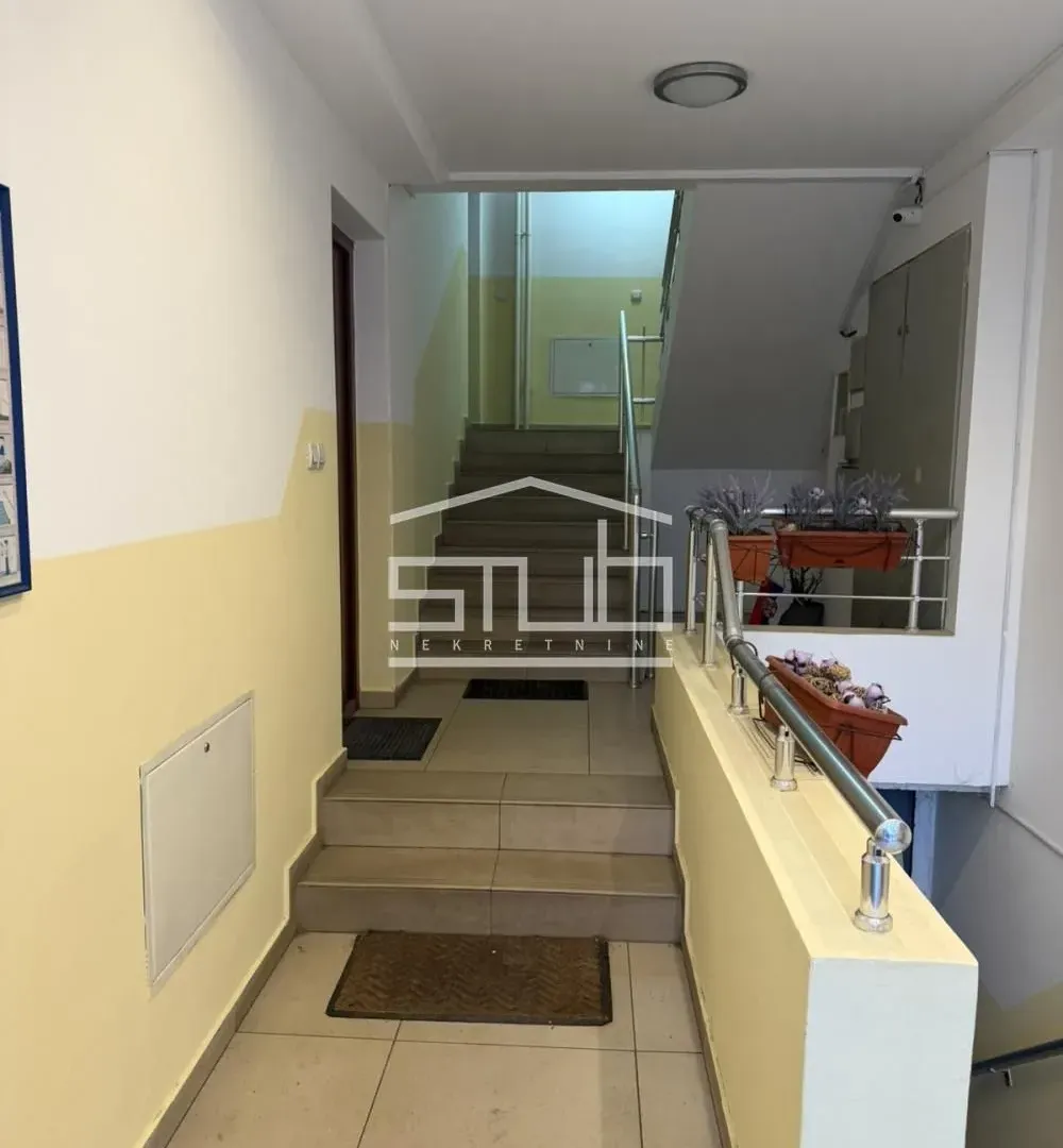 Prodaja, dvosoban stan, 34m², Autokomanda, Voždovac Sve Podlokacije
