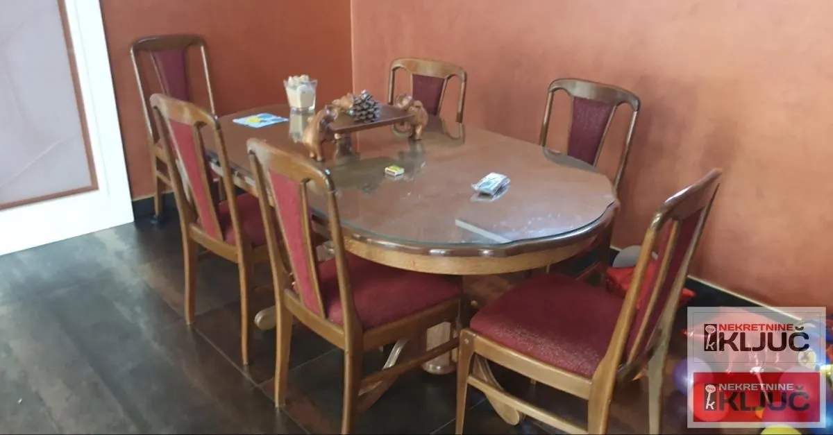 Rent, house, 1000m², Kać, Novi Sad Sve Podlokacije