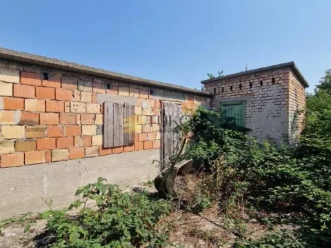 Sale, house, 765m², Novi Banovci, Stara Pazova - image 15