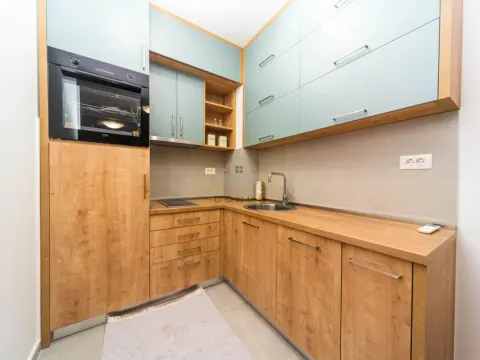 Izdavanje, jednosoban stan, 48m², Stari Aerodrom, Podgorica - image 5