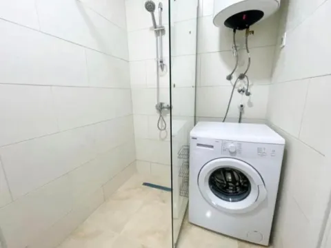 Izdavanje, jednosoban stan, 50m², Stari Aerodrom, Podgorica - image 9