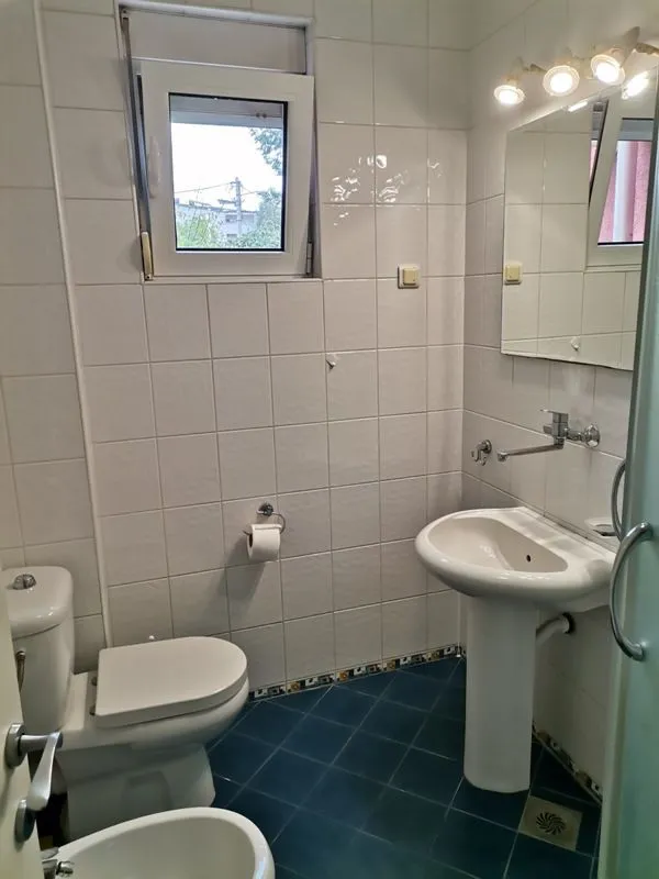 Izdavanje, trosoban stan, 92m², Voždovac Sve Podlokacije, Beograd