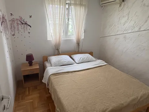 Rent, two bedroom apartment, 43m², Gorica C, Podgorica - image 6