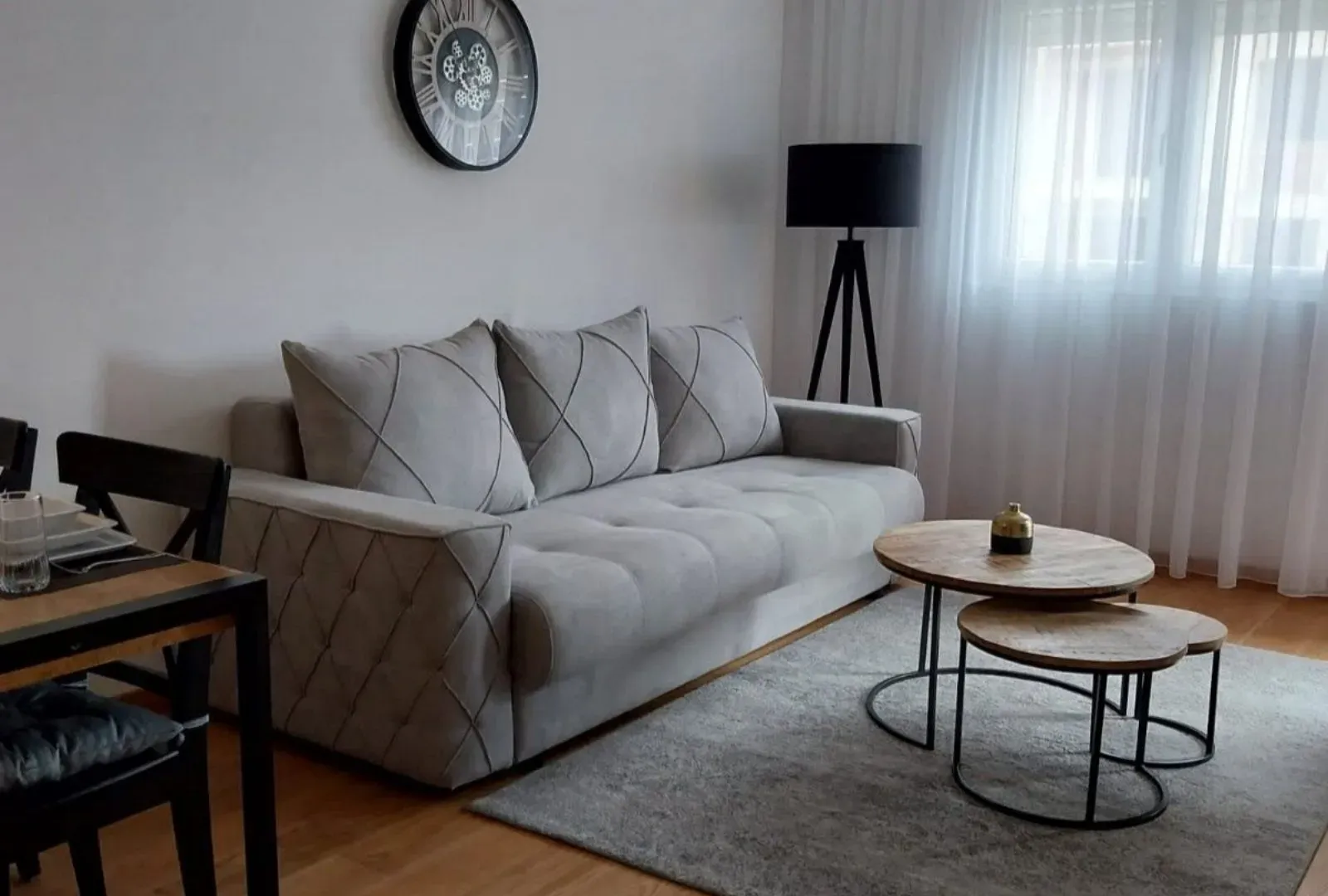 Izdavanje, stan, 650m², City Kvart, Podgorica