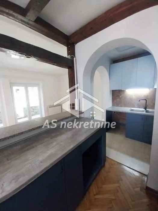 Rent, house, 260m², Neimar, Vračar Sve Podlokacije