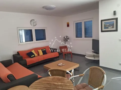 Sale, two bedroom apartment, 75m², Bečići, Budva - image 4