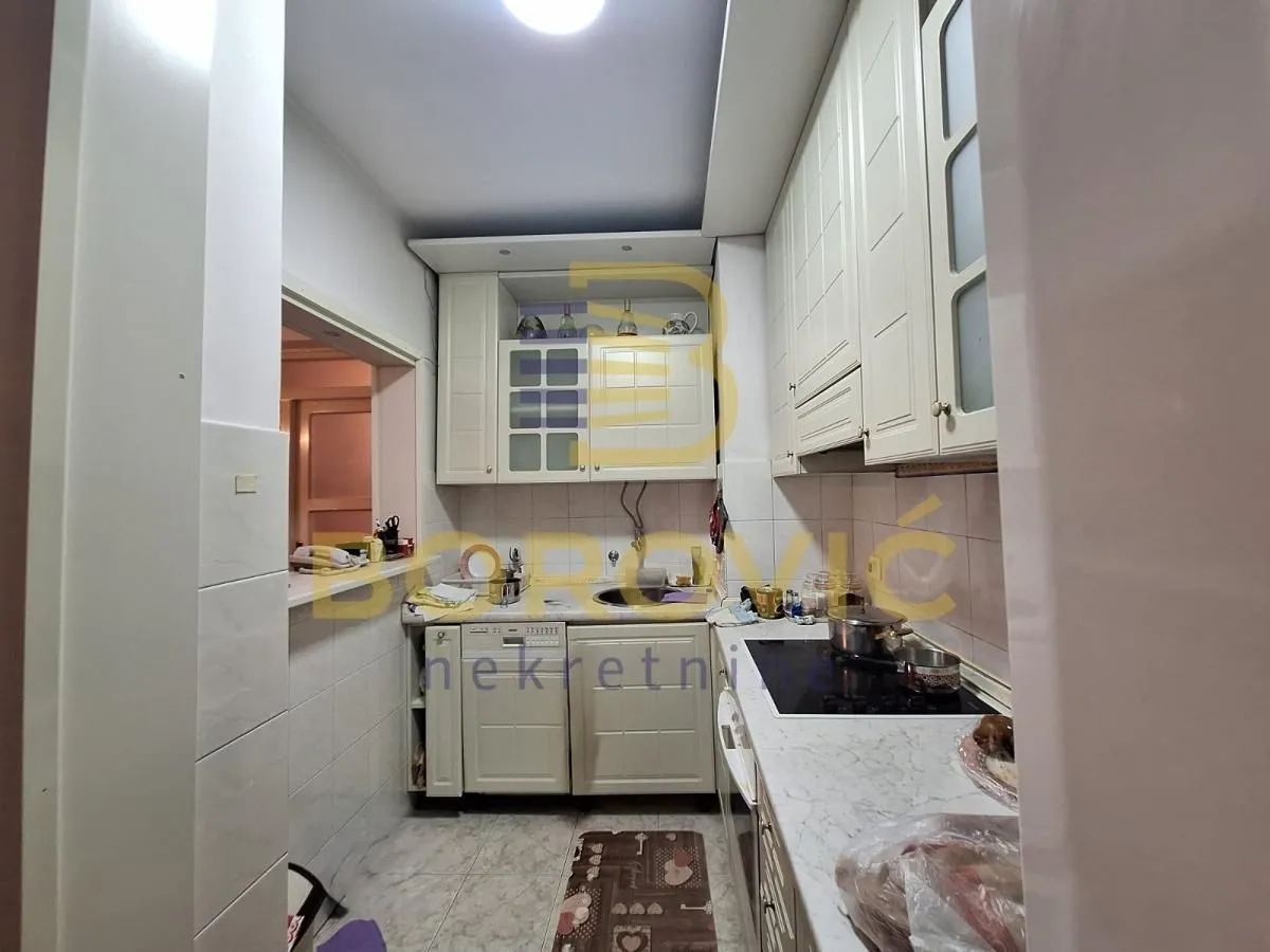 Sale, four bedroom apartment, 103m², Vračar Sve Podlokacije, Beograd