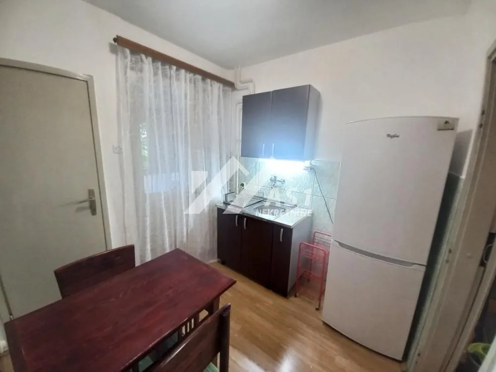 Izdavanje, jednosoban stan, 40m², Rotkvarija, Novi Sad Sve Podlokacije