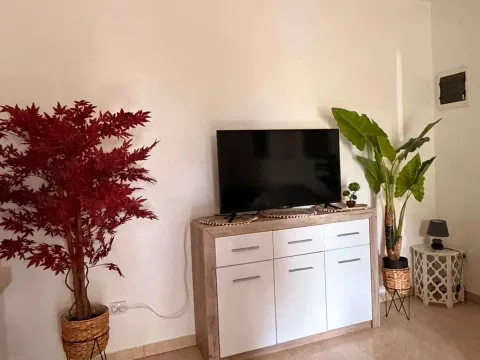 Izdavanje, jednosoban stan, 45m², Bijela, Herceg Novi - image 8