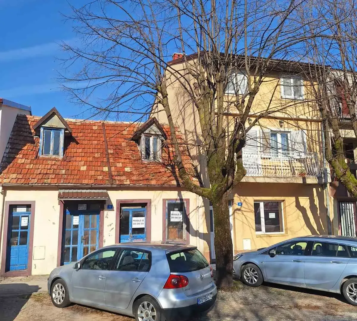 Prodaja, kuća, 334m², Centar, Cetinje
