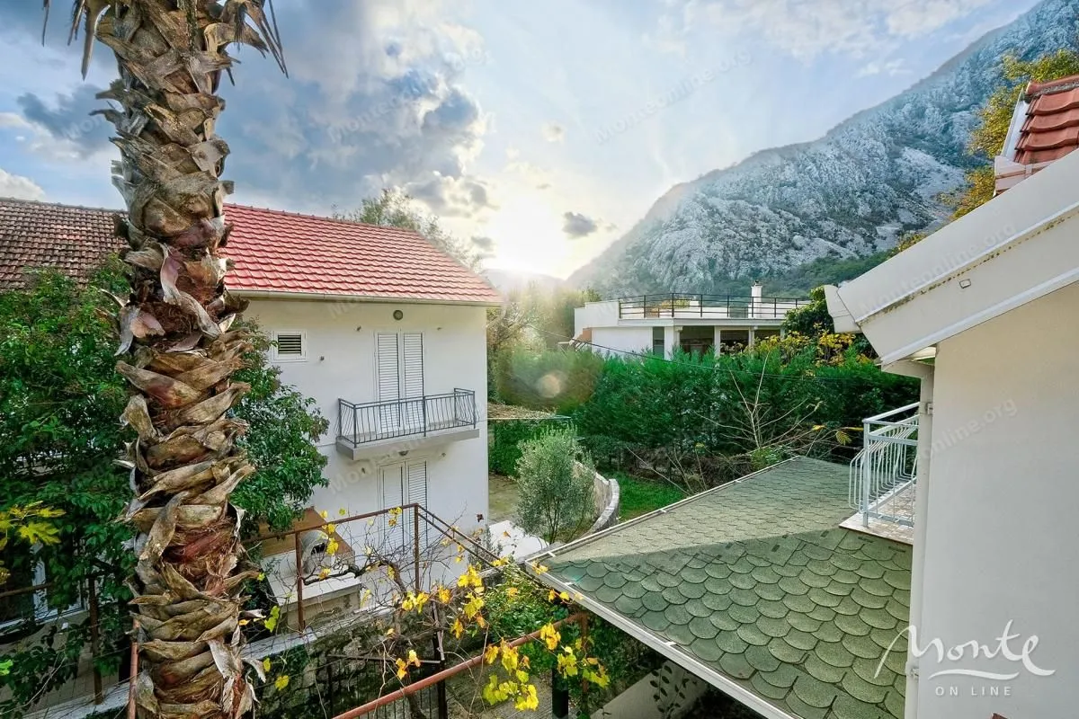 Prodaja, kuća, 67m², Orahovac, Kotor