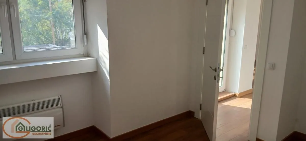 Prodaja, četvorosoban stan, 195m², Savski Venac, Beograd