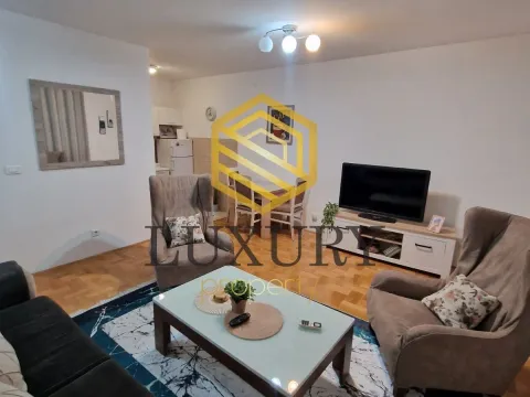 Izdavanje, dvosoban stan, 66m², Zabjelo, Podgorica - image 1