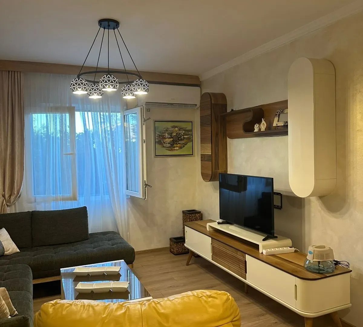 Izdavanje, jednosoban stan, 42m², Gorica C, Podgorica