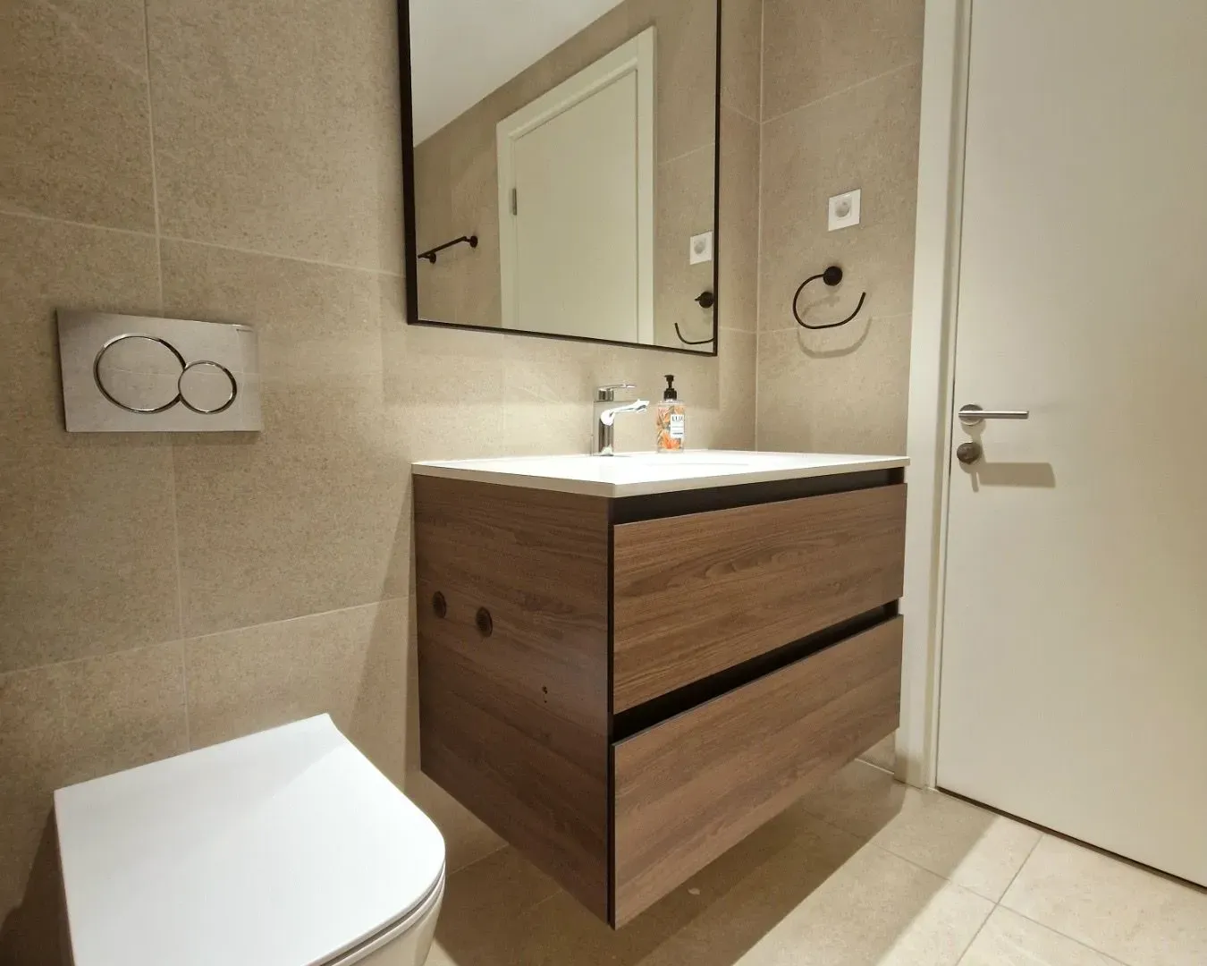 Sale, four bedroom apartment, 139m², Beograd Na Vodi, Beograd