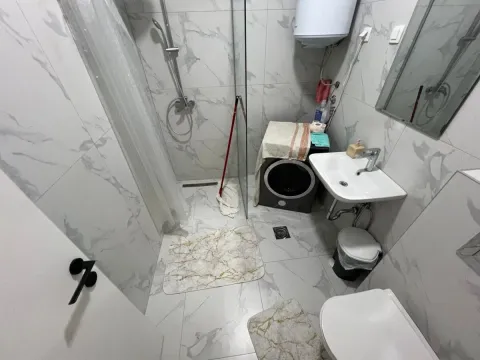 Izdavanje, garsonjera, 30m², Stara Varoš, Podgorica - image 4