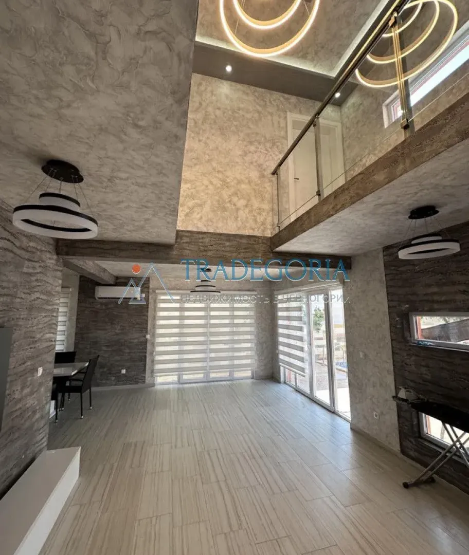 Prodaja, kuća, 170m², Dobra Voda, Bar