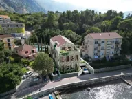Sale, two bedroom apartment, 103m², Dobrota, Kotor - image 1