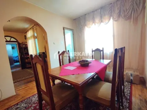 Sale, house, 272m², Gradnulica, Zrenjanin - image 7