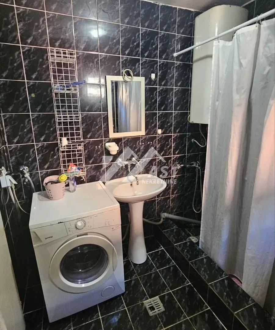 Izdavanje, kuća, 80m², Podbara, Novi Sad Sve Podlokacije
