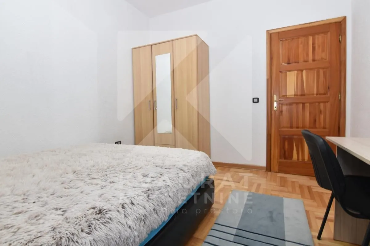 Izdavanje, četvorosoban stan, 150m², Stari Aerodrom, Podgorica
