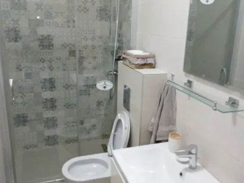 Prodaja, stan, 54m², Dobrota, Kotor - image 10