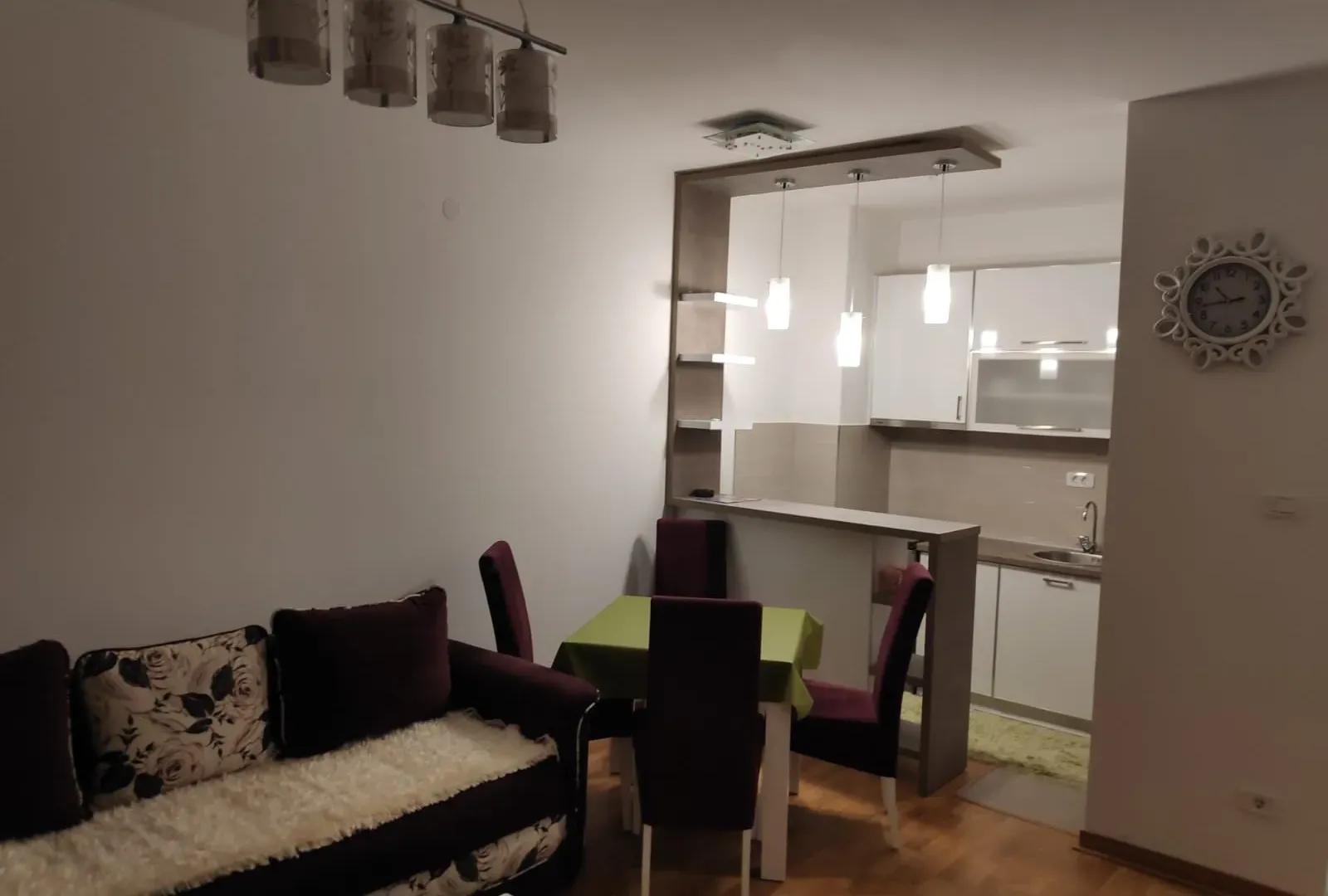 Izdavanje, jednosoban stan, 45m², City Kvart, Podgorica
