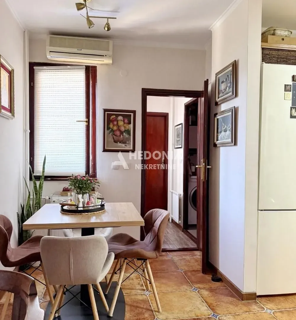Sale, two bedroom apartment, 64m², Novi Beograd Blok 62, Novi Beograd Sve Podlokacije